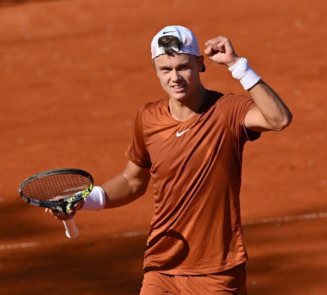 受欢迎的足 受欢迎的足